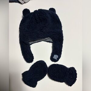 Carter’s Sherpa bear blue hat and matching mittens 0-9m